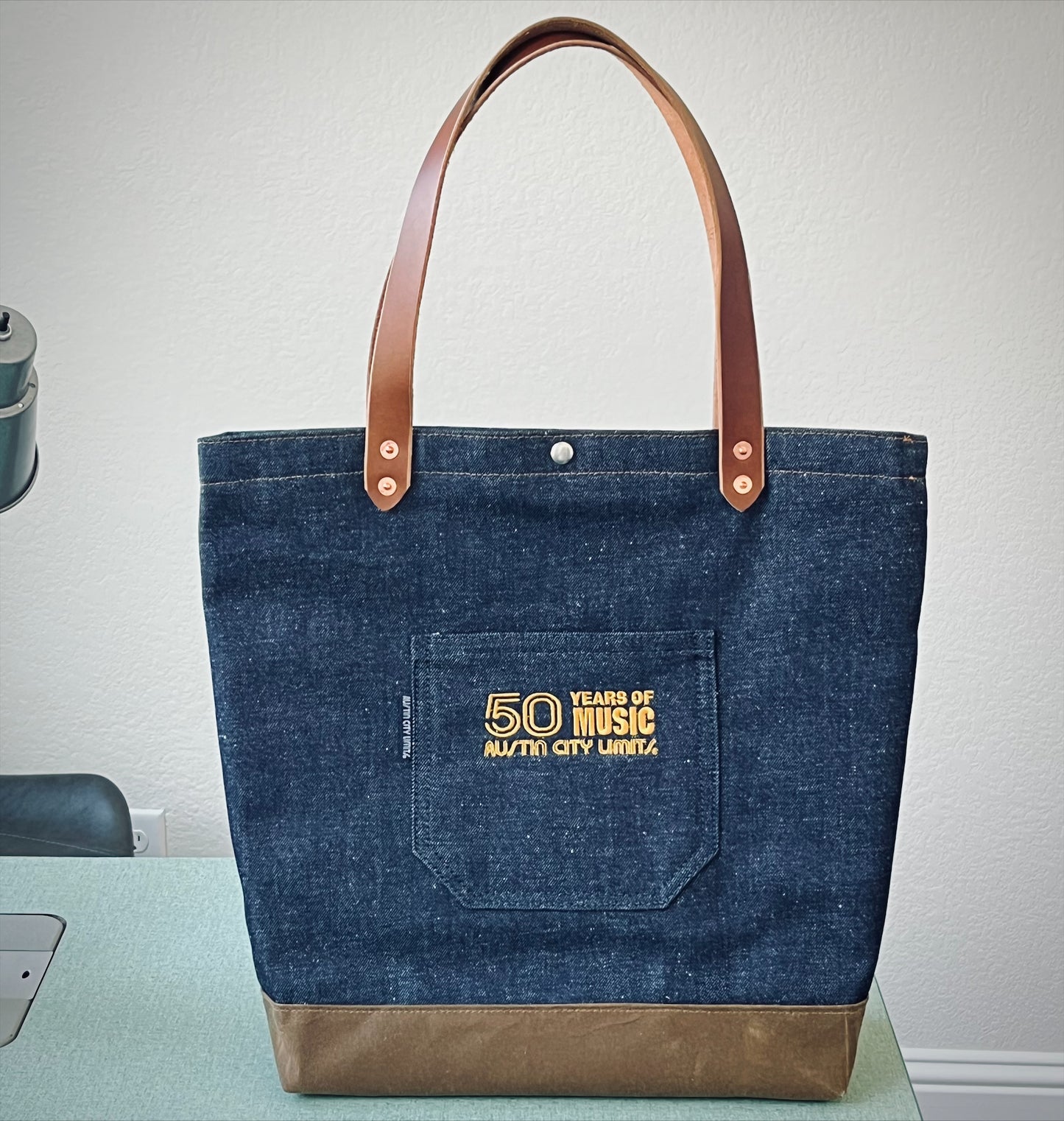 HEROES ATX FIELD TOTE BAG WITH ACL + 50 YEARS OF MUSIC LOGO